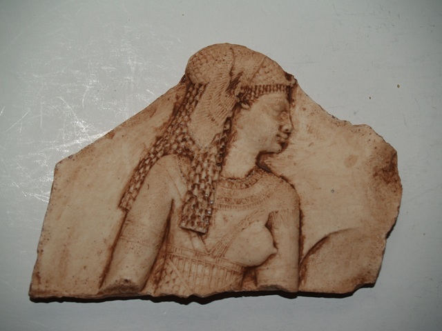 Cleopatra small wall fragment replica - Click Image to Close