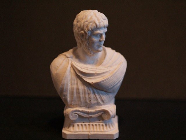 Nero Bust - Click Image to Close