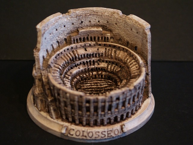 Roman Colosseum Recreation: Large