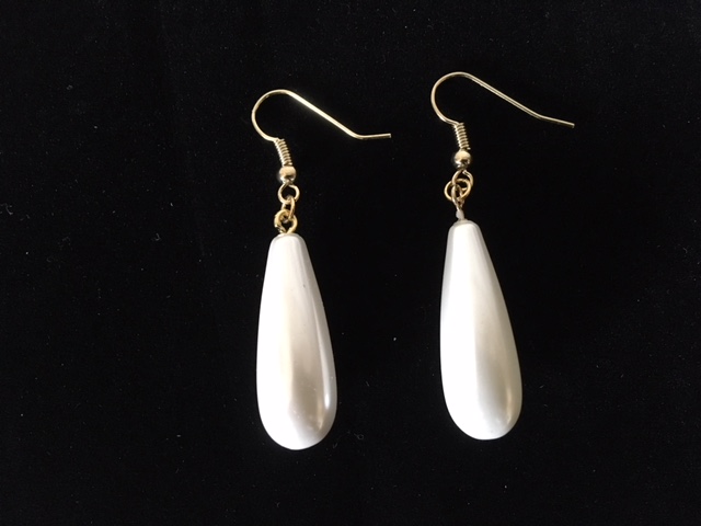 Tear Drop Pearl Shell Earrings - Click Image to Close