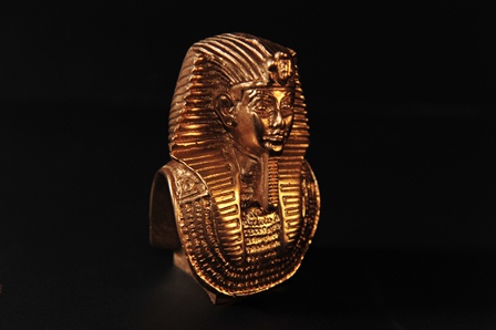 King Tut Golden Mask Recreation - Click Image to Close