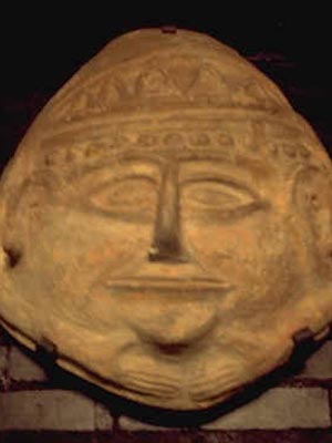 Anthropoid coffin head